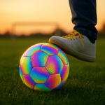 GlowKick Fußball für Tag & Nacht (mit kostenloser Pumpe)
