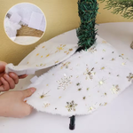 Weihnachtsbaumdecke 38cm | Weicher Kunstfell-Baumrock mit Schneeflockenmuster