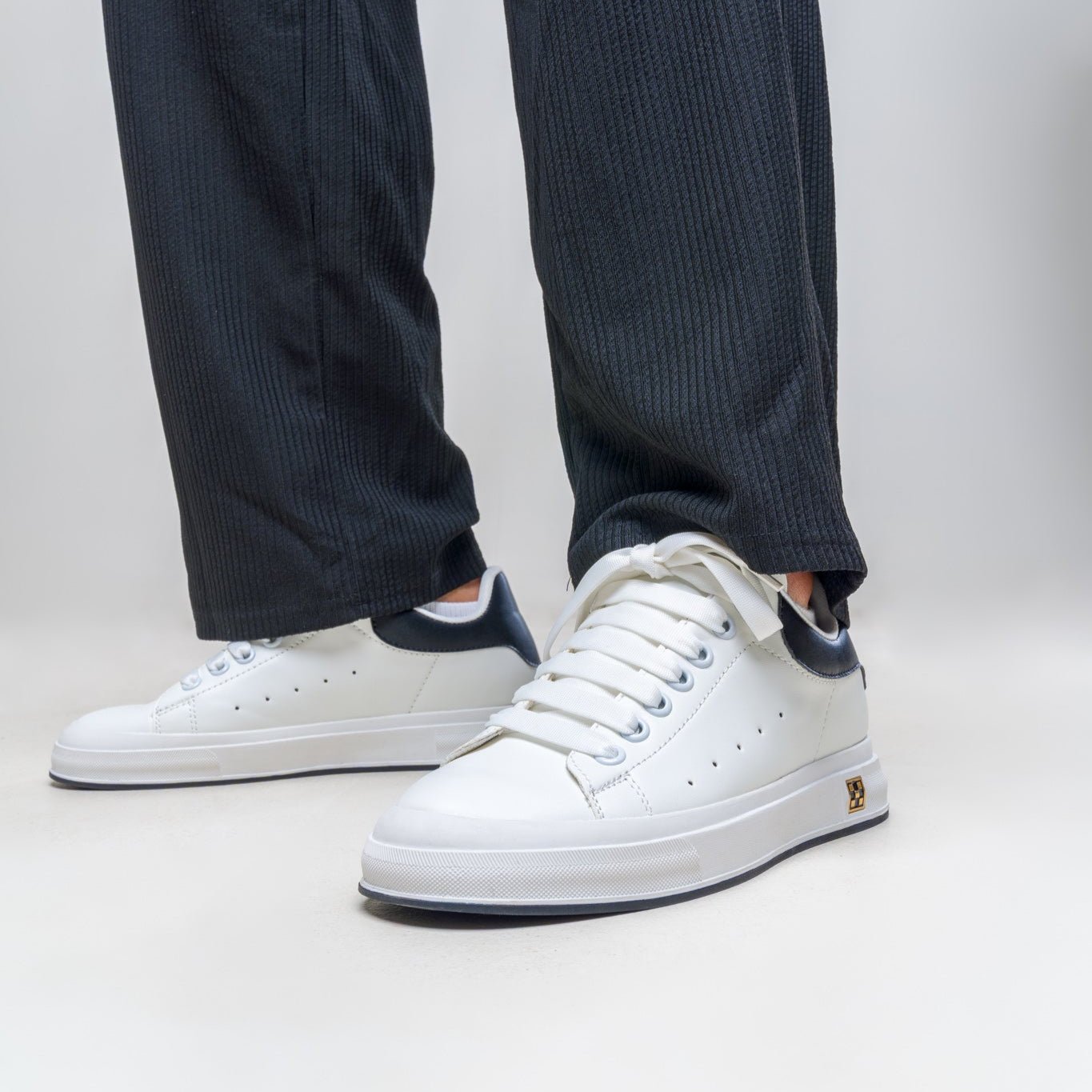 Klassischer sneaker für herren