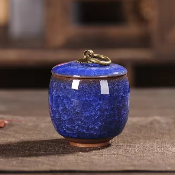 Handgefertigte Keramikurne – Für Haustiere – Elegant und zeitlos