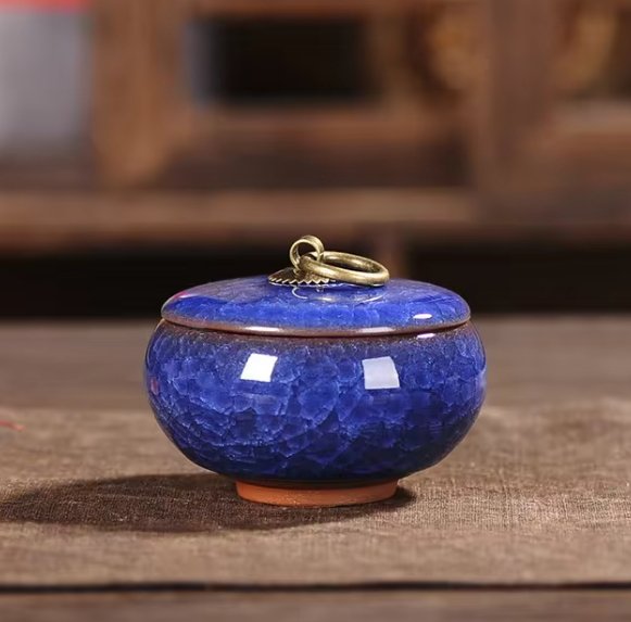 Handgefertigte Keramikurne – Für Haustiere – Elegant und zeitlos