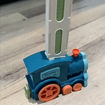 Domino Set mit Lokomotive – Bunte Steine für Kreativität und Spaß