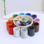 Farben Sortier-Spielzeug – Mit Holzbechern – Fördert Farberkennung und Feinmotorik